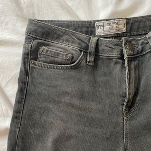 Free People Straight Leg Cropped Jeans